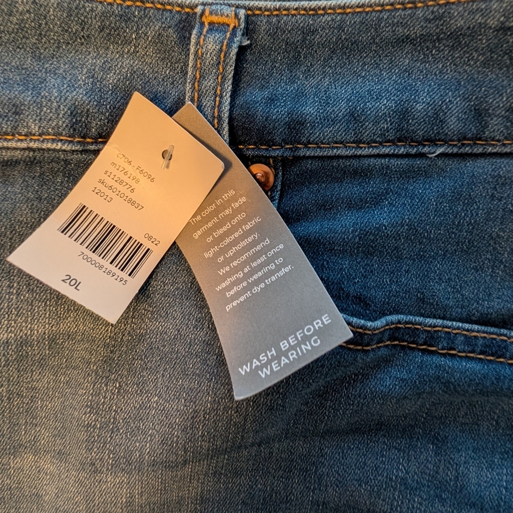 Lane Bryant Wide Leg Flare Jeans NWT - Picture 6 of 9